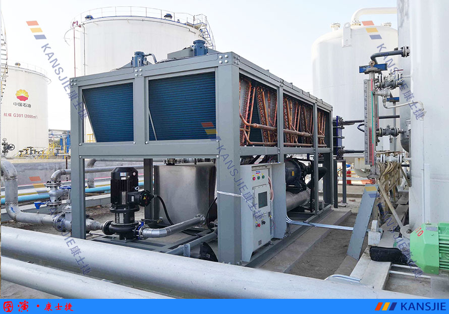 石化行業(yè)用制冷機(jī)組現(xiàn)場